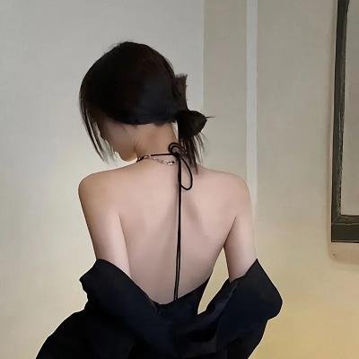 眼里余光都是你